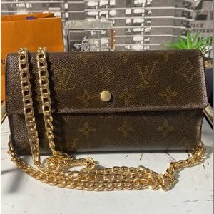 AUTHENTIC LOUIS VUITTON MONOGRAM WALLET